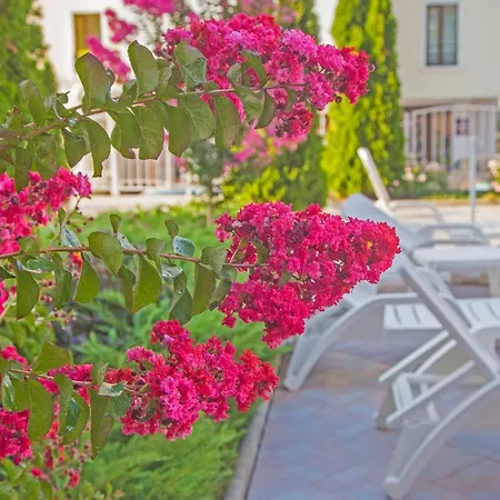 Апартхотел комплекс антъни