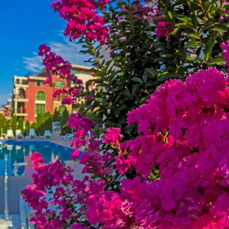 комплекс антъни Апартхотел