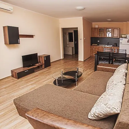 комплекс антъни Апартхотел 3*