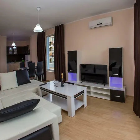 Апартхотел комплекс антъни Свети Влас