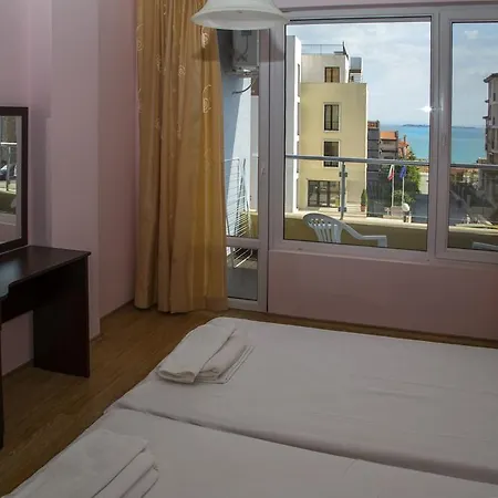 Anthony Complex מלון דירות