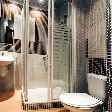 Anthony Complex מלון דירות 3*